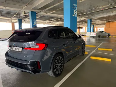 2024 BMW IX1 photo 9
