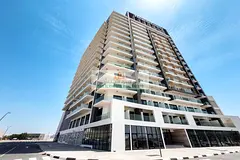 Studio Apartment | 1 min to Metro | Balcony