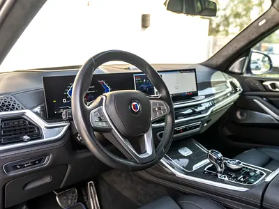 صورة 6 لـ 2024 BMW Alpina XB7