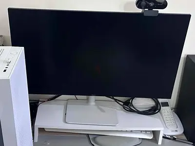 Dell Monitor 27” for sale AED 400