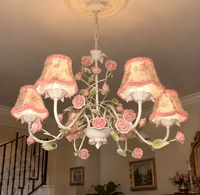 Shakespeare and co Vintage floral chandelier with fabric shades (6-arm) - Pink roses x2