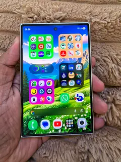 Samsung galaxy fold 8 512gb TDRA with Samsung care plus 2 years