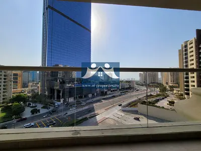 Palm Jumeirah 3BR+ Maid | Marina & City Views | Furnished Apartment