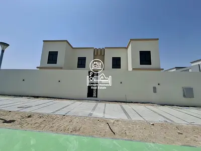 Brand new villa for rent in Madinat Riyadh on prime location.