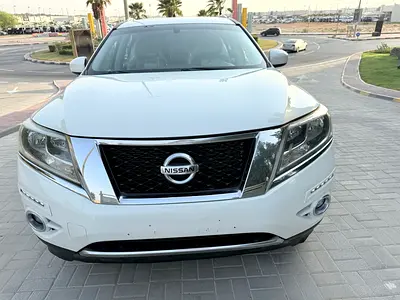 2015 Nissan Pathfinder Platinum | GCC Specs | Top Tier Maintenance