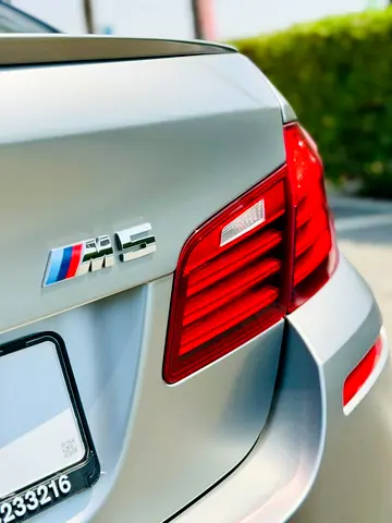 صورة 10 لـ 2015 BMW M5