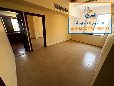 شقة غرفة وصالة بمساحة كبيرة ومضيئة بالكامل وتكييف مركزي وصيانة ممتازة في النعيمية 2 عجمان