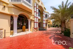8 Bed Mansion | Luxury | Cinema | Pool