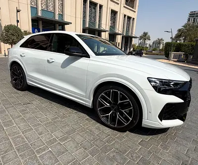 2025 AUDI RS Q8 photo 7