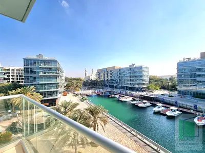 SEA VIEW | Elegant | Balcony| All Amenities