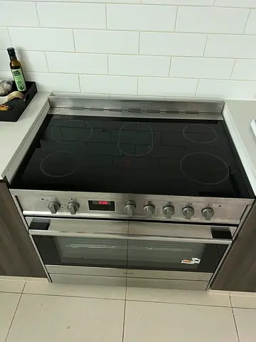 Oven