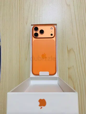 Apple iPhone (Orange) with box - Good condition