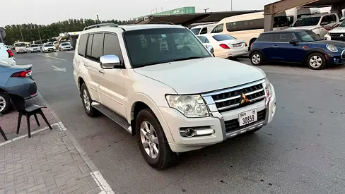 Mitsubishi Pajero 2018 GLS Top Line GCC Specs
