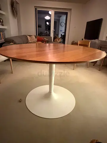 Dining Table Round