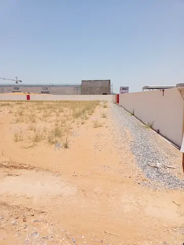 مستودعات وشبرات وأرض مفتوحة للإيجار في أم الثعوب | إجمالي المساحة 4,000 قدم مربع | كهرباء 50 كيلووات
