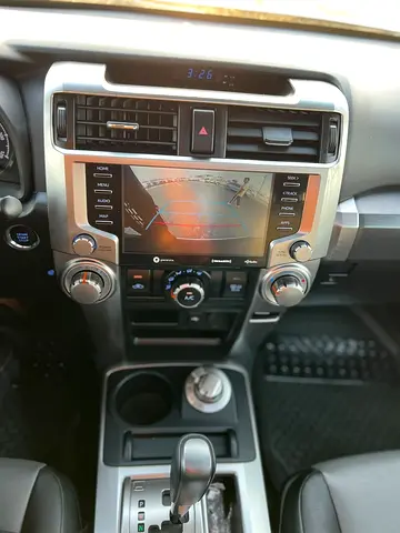 صورة 18 لـ 2024 Toyota 4RUNNER