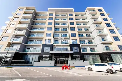 Bright and Spacious | Furnished | Metro Proximity