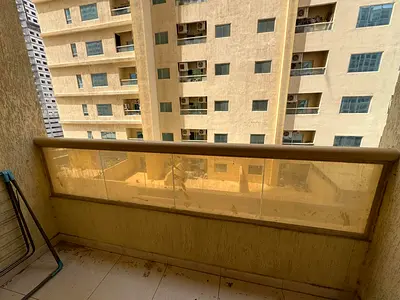 270,000 درهم كاش | غرفة وصالة للبيع في أبراج الإمارات | 840 قدم² | بدون باركينج