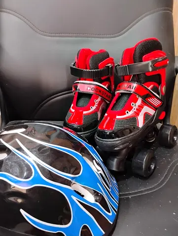 Kids adjustable red quad roller skates 31 to 34 size