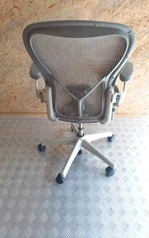 Herman Miller Mesh Office Chair (Used) - Adjustable Arms and Lumbar Support