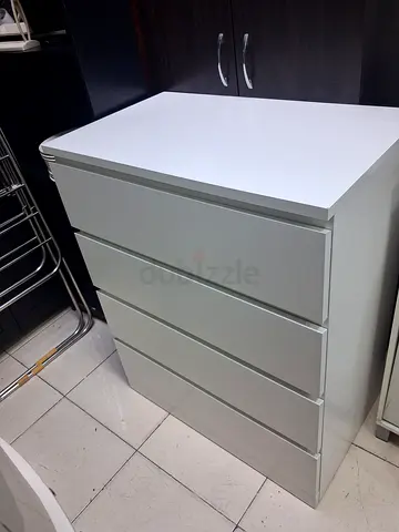 White 4-Drawer Chest / Dresser - Modern Compact Storage