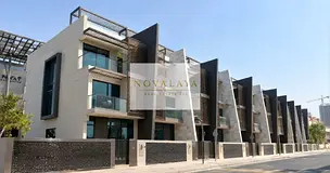 4BR Villa | Brand New Ready to occupy | Modern Townhouse Design