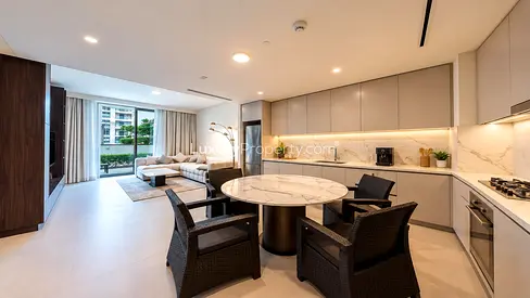Luxury Furnished | Beachfront Living | Park View