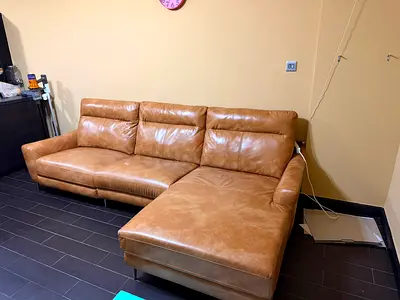Genuine tan leather L-shaped corner sofa with chaise, recliner good condition