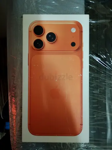 Apple iPhone 17 ProMax cosmic orange