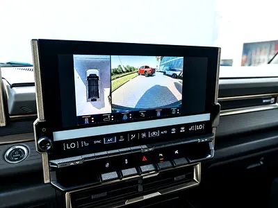 صورة 13 لـ 2024 GMC HUMMER