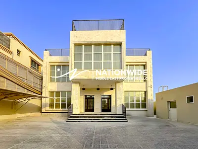 Vacant | Spacious 14BR Villa | Vibrant Community