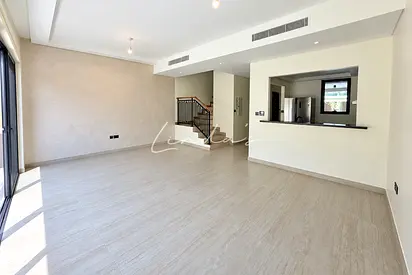 3BR | Luxury Townhouse | Portofino |Prime Location