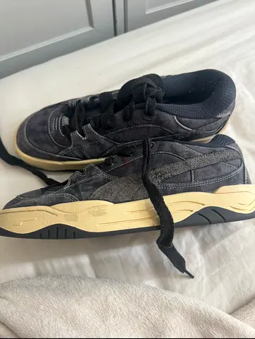 Men’s shoes