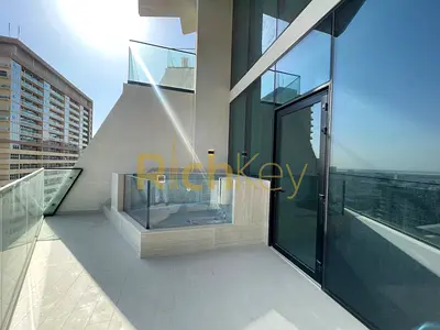 Spacious | Unfurnished | 4 Cheques | Ready to move