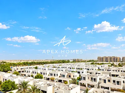 Vacant | Well-Maintained | Townhouse View