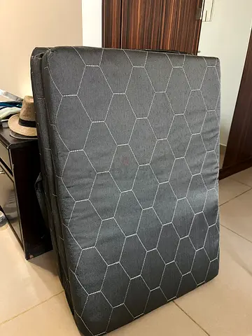Firm Rebonded Foam Trifold Mattress (90x190x10 cm) — Excellent Condition