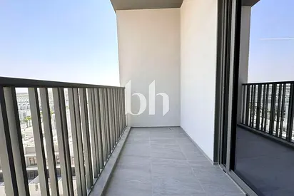 Balcony | Modern | Kitchen Appliances | Vacant