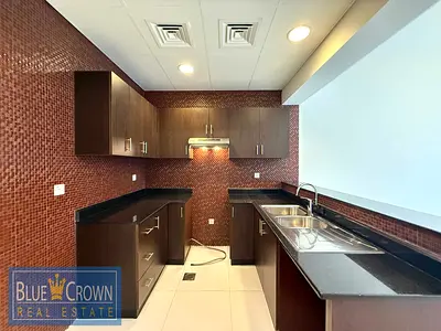 Lavish Studio With Great Offer 15 Days Grace period & 6 Cheque