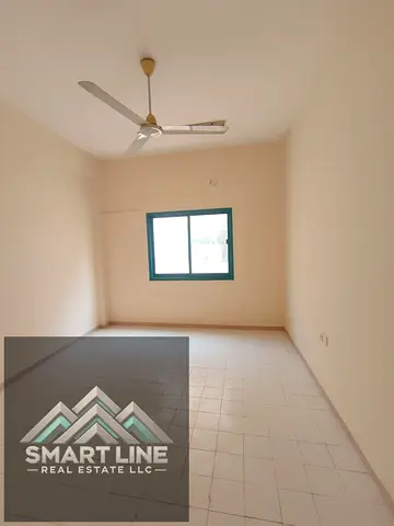 Big offer no deposit 1bhk with balcony close hall near to sachool rent only 20k