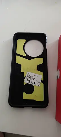 OnePlus 11 Spigen Tough Armour case + Box