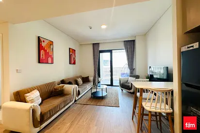 Furnished| Vacant| Beach access