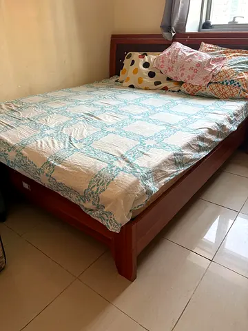 Wooden Queen Size Bed Frame with Headboard and Bed
