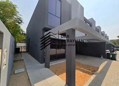 4BR Corner Townhouse | Private Backyard | Ready to Move | Robinia, Masaar