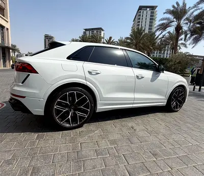 2025 AUDI RS Q8 photo 9