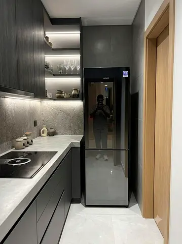 Hitachi Digital Inverter Bottom Mount Refrigerator – Latest Model, Black, Excellent Working