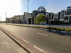 SPACIOUS 5BR | COMMERCIAL VILLA | PRIME LOCATION