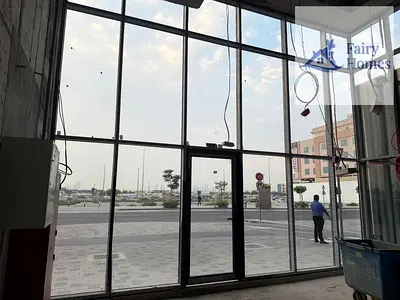 متجر شل آند كور | بيتالز باي دانوب | الواجهة المواجهة للشارع