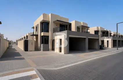 Ideal Family Living | Prime Location | End unit