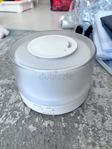 White Ultrasonic Aroma Diffuser / Humidifier - Compact