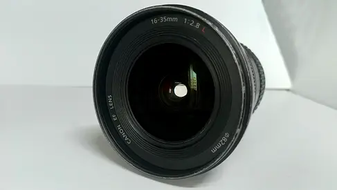 Canon EF 16-35mm f/2.8 L IS II, Wide Angle Zoom Lens - Good Condition